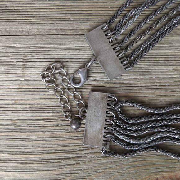 🌟 3/$15 🌟 Antique Silver Tone Multi Strand Greek Key Design Necklace - Picture 4 of 7